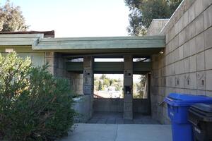 1011-Frank-Lloyd-Wright-Textile-Block-Houses-Freeman-House