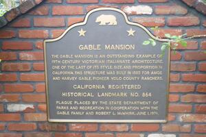 864-Gable-Mansion