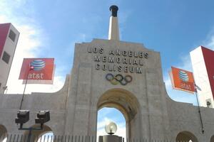 960-Los-Angeles-Memorial-Coliseum